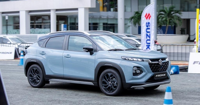 Suzuki Fronx giảm tới 90 triệu đồng tại đại lý, giá thực tế thấp hơn cả hatchback hạng A