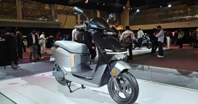 Honda giới thiệu xe máy điện mới, chạy tối đa 145 km/lần sạc