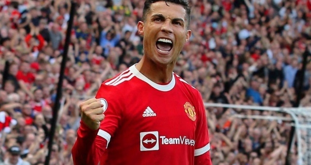 Ronaldo hạnh phúc tột bậc khi thắng giải thưởng 'danh giá bậc nhất lịch sử'