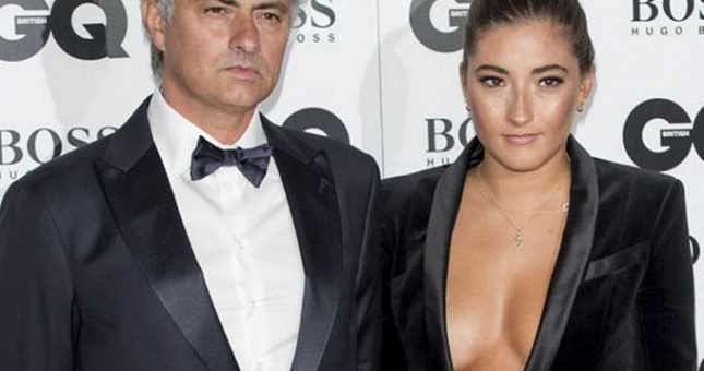 Mourinho xác nhận: Con gái ông từng bị ngôi sao của MU gạ 'tòm tem'