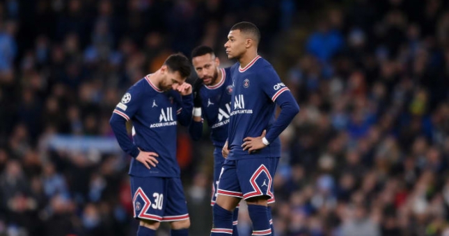 XÁC NHẬN: Ramos không thể đối đầu Real, Messi mất đối tác trên hàng công