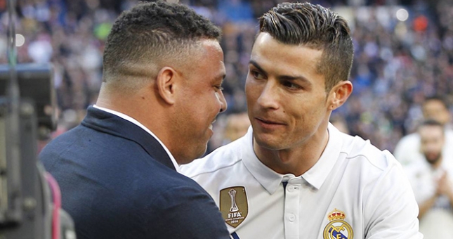 Chuyển nhượng MU 5/8: Chốt tiền vệ giỏi hơn De Jong, Ronaldo nối bước 'Rô béo' đến bến đỗ mới