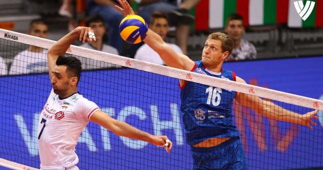 Những khoảnh khắc khiến fan 'không thể đỡ nổi' của bóng chuyền thế giới