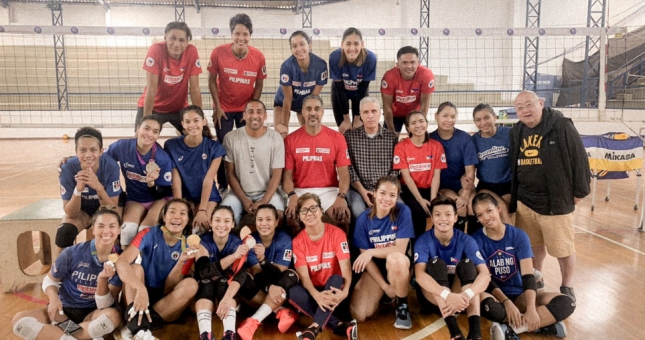 Kỹ thuật viên của FIVB tham gia huấn luyện tuyển bóng chuyền nữ Philippines
