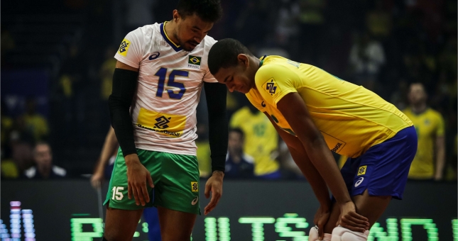 Bảng xếp hạng tuần 1 nam VNL 2022: Đội bóng số 1 thế giới 'khủng hoảng'