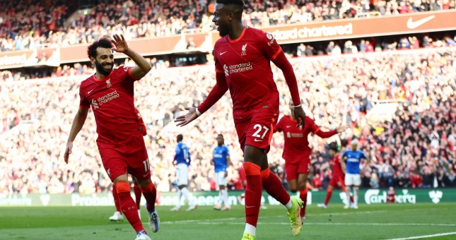 Liverpool đẩy Everton xuống nhóm xuống hạng