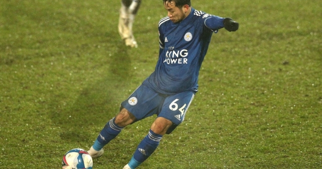 VIDEO: Sao Thái Lan phá lưới Southampton trong chiến thắng 7-1 của Leicester City