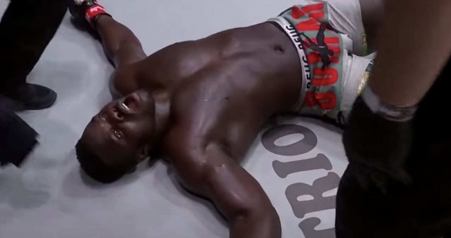 VIDEO: Kane đo sàn trước cao thủ đánh đứng tại ONE on TNT 4