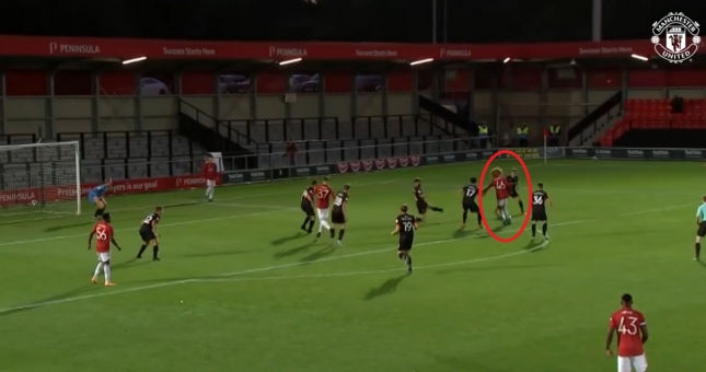 VIDEO: Sao ăn tập tại Phố Hiến FC xử lý tinh tế, ghi bàn đẳng cấp cho Man United