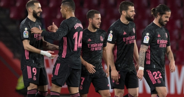 Real Madrid chiến thắng áp đảo, tiếp tục bám đuổi ngôi vương