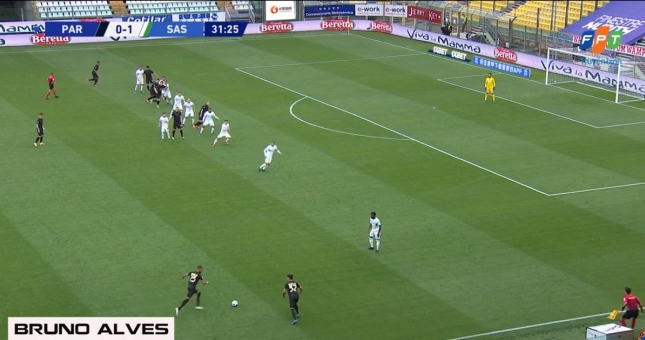 Bruno ghi siêu phẩm không tưởng, khiến tất cả người xem phải sững sờ