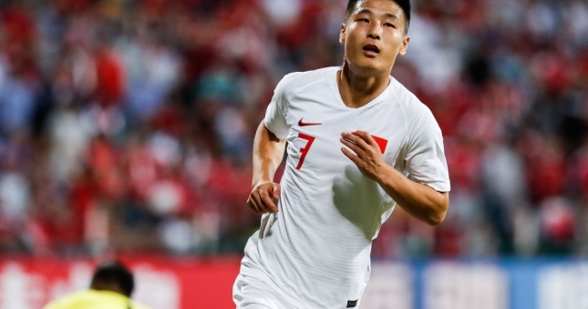 Wu Lei tỏa sáng, Trung Quốc tái hiện chiến thắng 'thất tinh bắc đẩu'