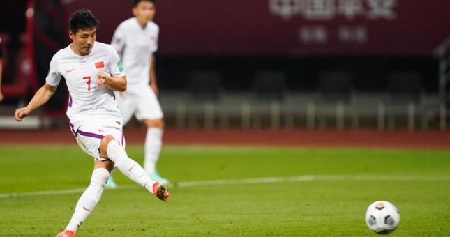 'Ronaldo Trung Quốc' đi đầu, 'Những chú rồng' nghiền nát đối thủ