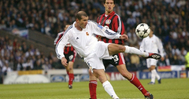 Siêu phẩm lưu danh sử sách của Zidane được 'mục tiêu MU' tái hiện tại Đức