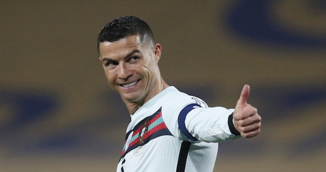 Ronaldo chốt lương 'khủng' và thời hạn hợp đồng với ‘gã khổng lồ’