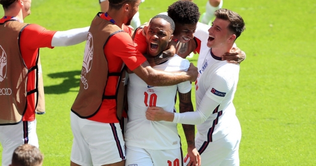 Đánh bại Á quân World Cup, Tam sư khởi đầu thuận lợi tại EURO 2021