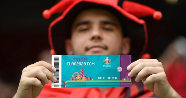 Giá vé chung kết EURO 2021 chạm ngưỡng khó tin, gần 2 tỷ đồng một cặp