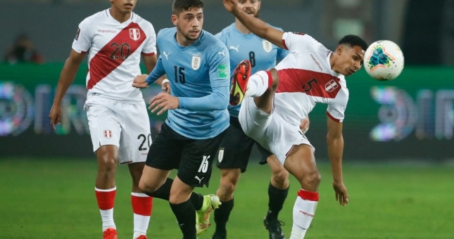 Uruguay gây thất vọng, bị cầm chân bởi đội bóng bét bảng