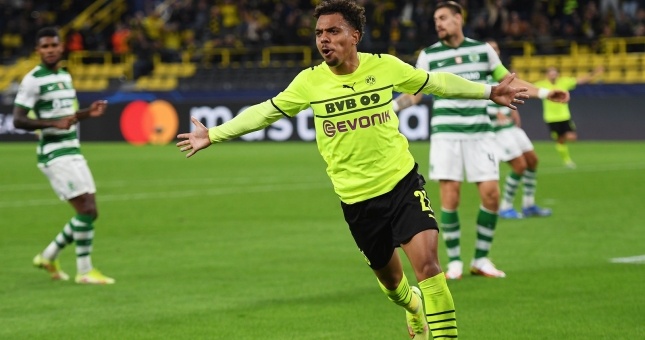 Video bàn thắng Dortmund 1-0 Sporting: 3 bàn bị từ chối, chiến thắng xứng đáng