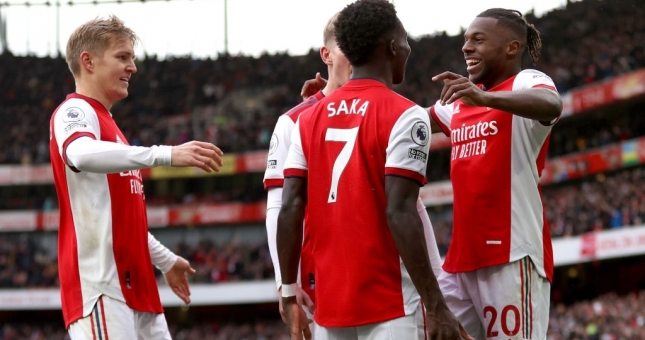 Arsenal san bằng điểm số với top 4 sau trận thắng Newcastle
