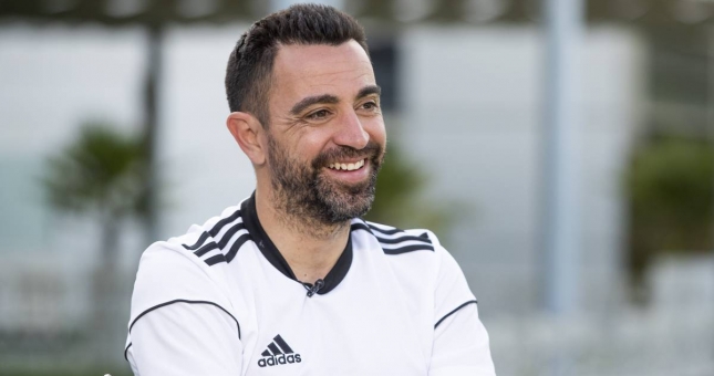 Loại Pele và Maradona, Xavi gọi tên cầu thủ xuất sắc nhất lịch sử