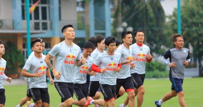 Trung vệ HAGL: 'Tôi sẽ ăn mừng nếu ghi bàn vào lưới đội bóng cũ'