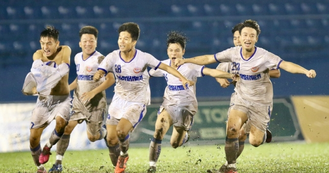 An Giang gây bất ngờ khi giành vé vào bán kết U19 Quốc gia 2021