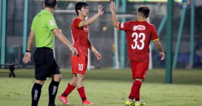 Công Phượng lập công giúp ĐTQG đánh bại 'đàn em' U22 Việt Nam