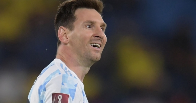 Sếp lớn chính thức xác nhận, Messi gia nhập bến đỗ bất ngờ?