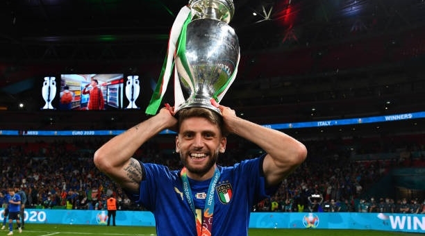 Chelsea hỏi mua ĐKVĐ Euro