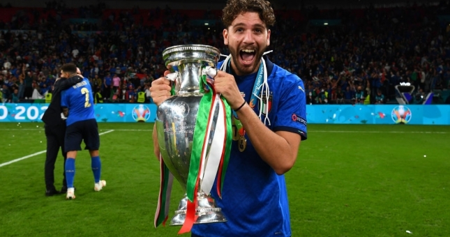 Sassuolo xác nhận CLB Ngoại hạng Anh hỏi mua Locatelli