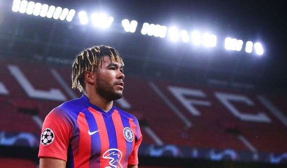 Bị 'lật kèo' vụ Kounde, Chelsea 'chữa cháy' bằng cái tên bất ngờ