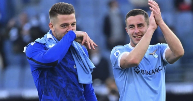 Chiều lòng Ronaldo, MU quyết định 'chơi lớn' với siêu sao nước Ý