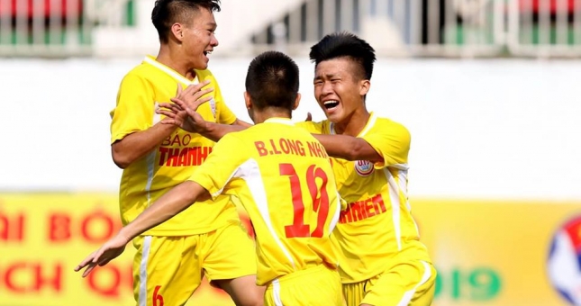 'Đoàn quân' của Phạm Văn Quyến thắng khó tin trước U19 Hà Nội