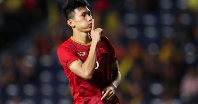 Đoàn Văn Hậu 'giải hạn' cho HLV Park Hang Seo