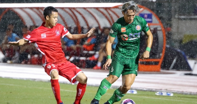 Sài Gòn hoà Hải Phòng trong ngày cầu thủ bị đuổi vì đá xấu