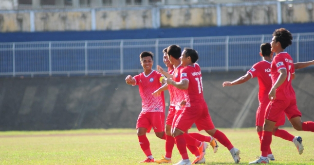 Thắng thuyết phục Phú Thọ, Khánh Hòa đối đầu Nam Định ở vòng 1/8