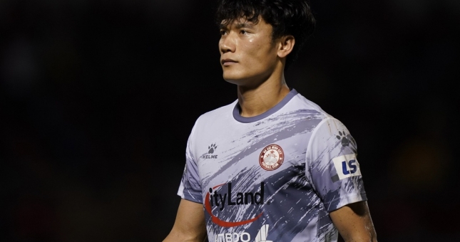 Vừa trở lại sau 5 tháng, Bùi Tiến Dũng nhận 'tin sét đánh' từ BHL TP.HCM