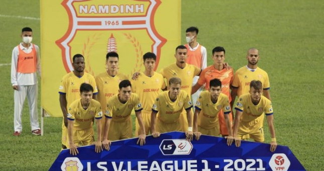 Nam Định bất lực nhìn Hà Tĩnh 'ẵm' trọn 3 điểm