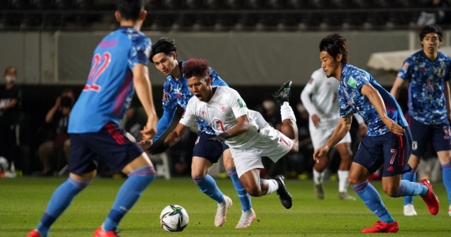 Tiền đạo Nhật Bản khiến thủ môn đại diện ĐNÁ 'không kịp vào lưới nhặt bóng'