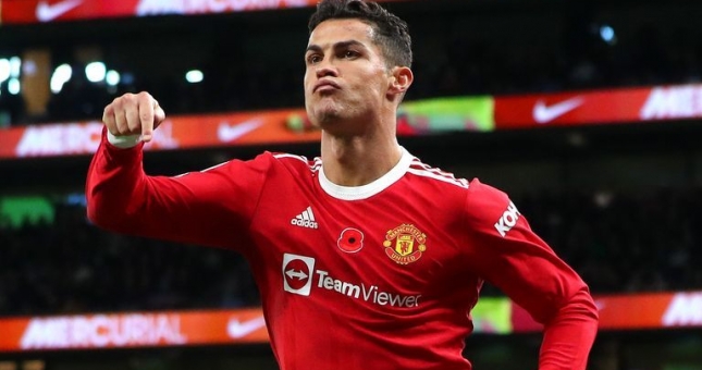 Lịch thi đấu bóng đá hôm nay 6/11: Derby thành Manchester