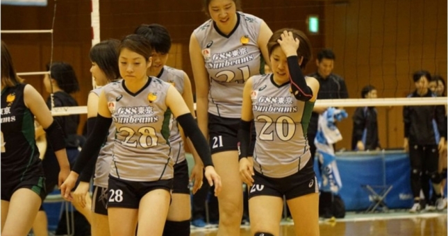 Xuất hiện 'khủng long'  cao hơn 2m gây sốt tại V.League 2 Nhật Bản