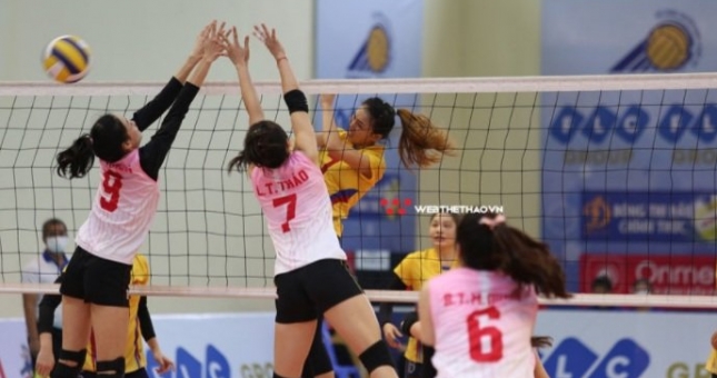 TP. HCM thắng dễ Hà Nội ở VCK giải bóng chuyền hạng A 2021