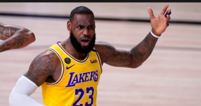 Lebron James phải tạm dừng thi đấu vì Covid 19