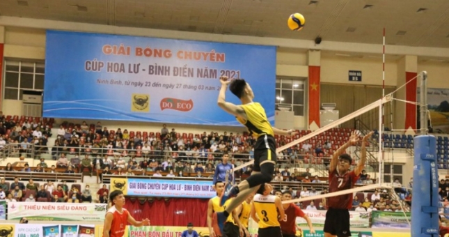 Xác định 2 đội bóng nam bước vào trận chung kết giải bóng chuyền VĐQG 2021