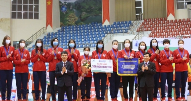 Biến lớn ở đội bóng Á quân: Hoàng Kim giải nghệ, Minh Nhâm tìm bến đỗ mới