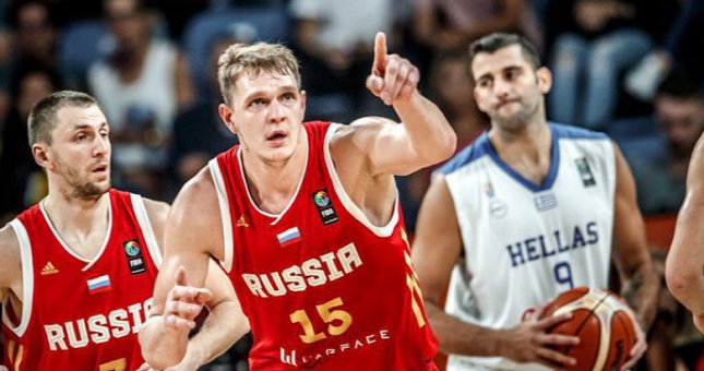 Bóng rổ Nga bị cấm thi đấu quốc tế, trọng tài cũng bị 'vạ lây'