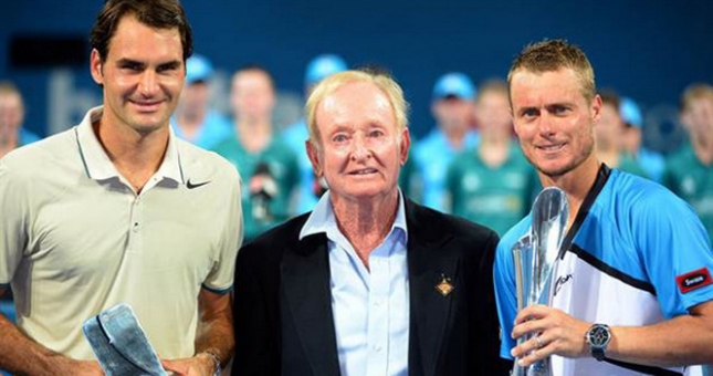 Thất bại trước Lleyton Hewitt, Roger Federer tiếp tục trắng tay