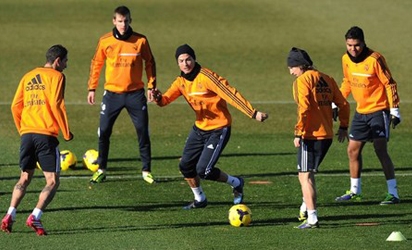 Cận cảnh tình huống Ronaldo biến Pepe thành gã hề