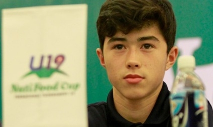 Tuyển thủ U16 Nhật Bản trong đội hình U19 Tottenham